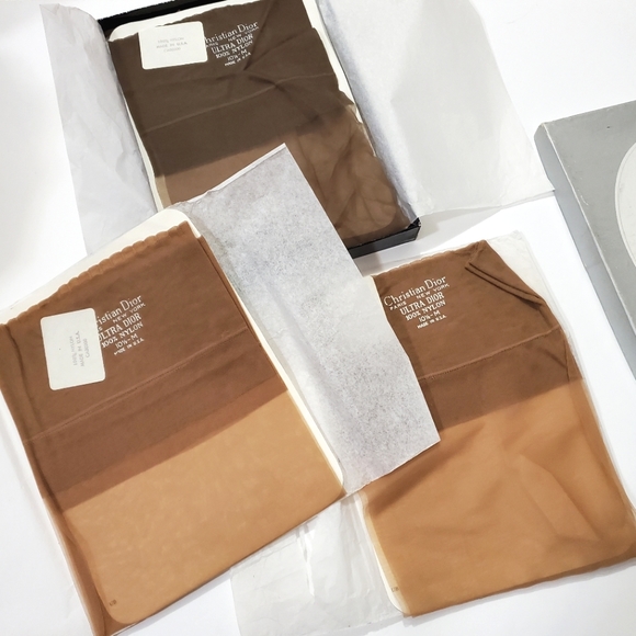 Christian Dior - Vintage Box Set with 3 pairs of Nylon Stockings - Size 10.5M - Picture 2 of 5